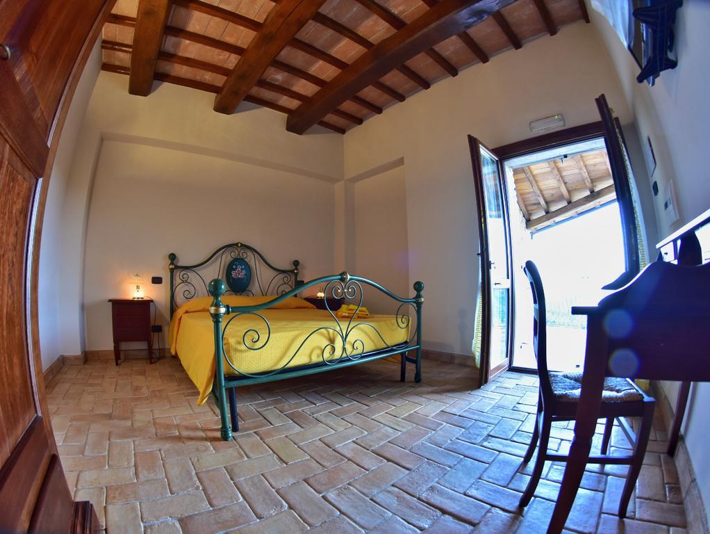 Agriturismo Isola Verde Sant'Urbano Luaran gambar
